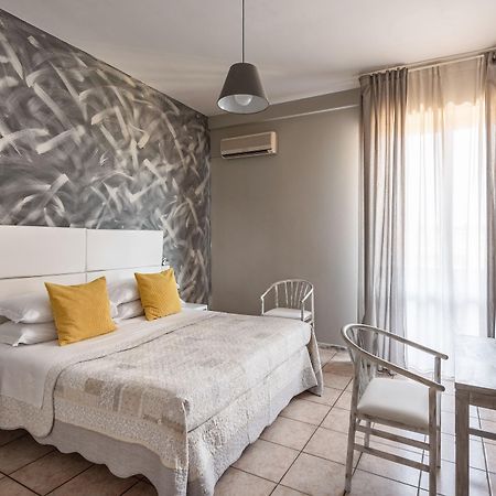 Hotel Roma Салсомаджоре Терме Екстериор снимка