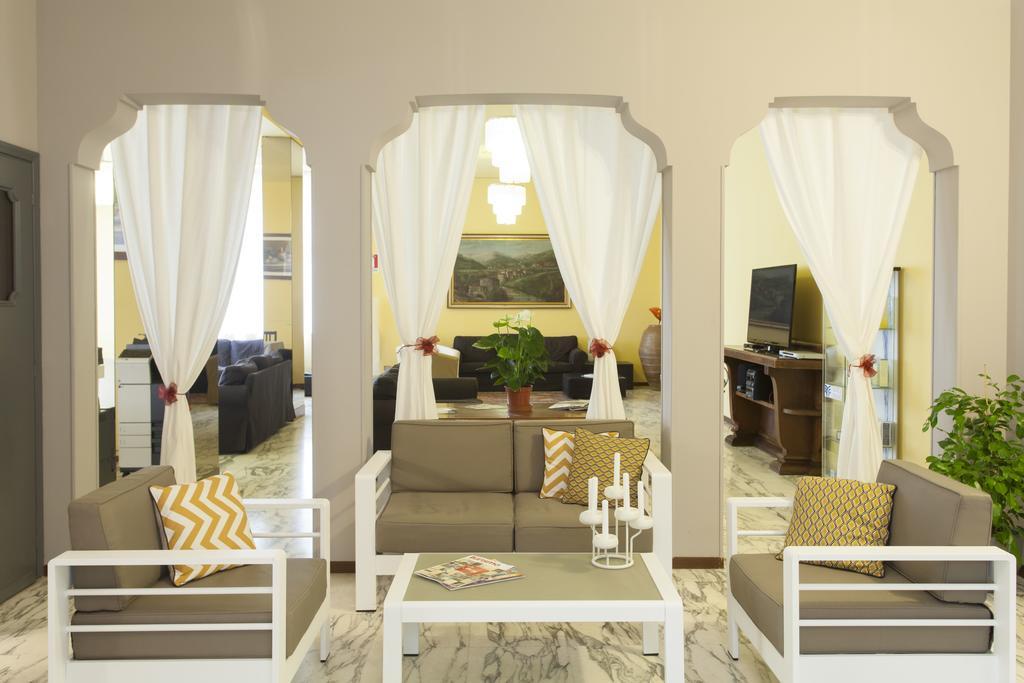 Hotel Roma Салсомаджоре Терме Екстериор снимка